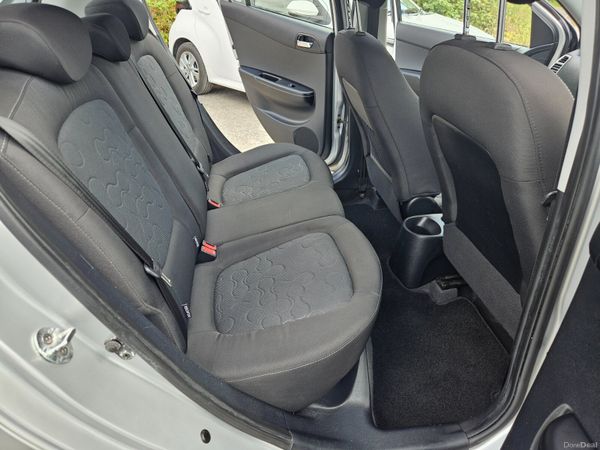 Hyundai i20 2010 1.2cc 5 door low mileage 393569293