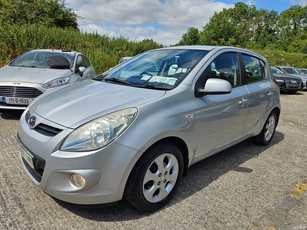 Hyundai i20 2010 1.2cc 5 door low mileage 393569237