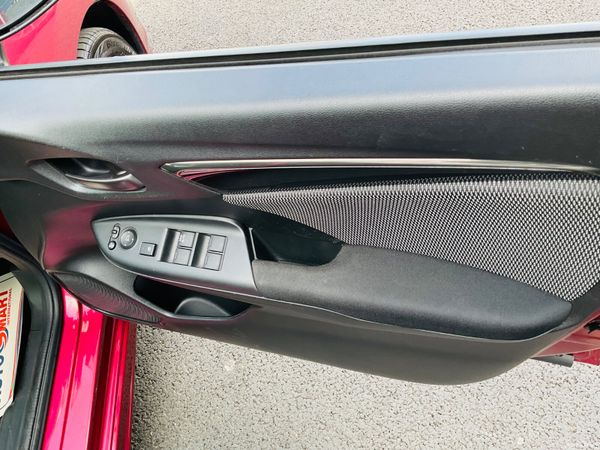 2018 Honda Fit 1.5  Auto Hybrid , (21K Miles only) 393579841