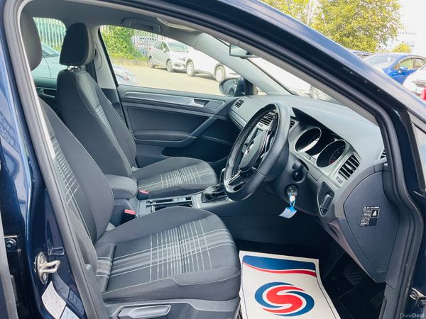 Volkswagen GOLF 2015 Automatic  16K miles only 393584829