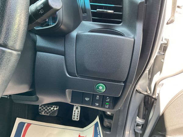 2017 Honda Fit 1.5 Petrol Hybrid Auto,52K Miles 393586333