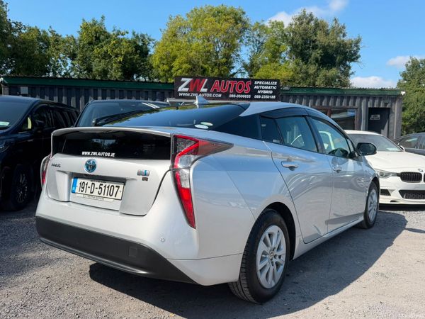 191 Toyota Prius  Hybrid Leather Seat 393508341