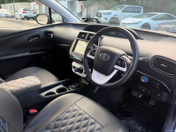191 Toyota Prius  Hybrid Leather Seat 393508345
