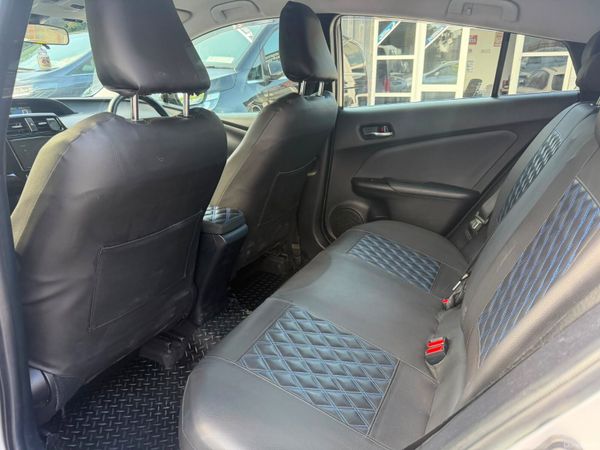 191 Toyota Prius  Hybrid Leather Seat 393508351