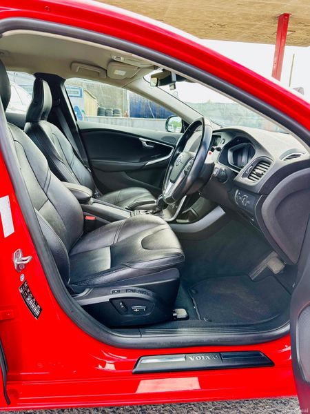 VOLO V40 T4 (2015) 1.6L PETROL AUTOMATIC VERY LOW 393514025