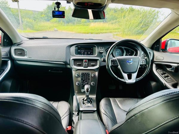 VOLO V40 T4 (2015) 1.6L PETROL AUTOMATIC VERY LOW 393514029