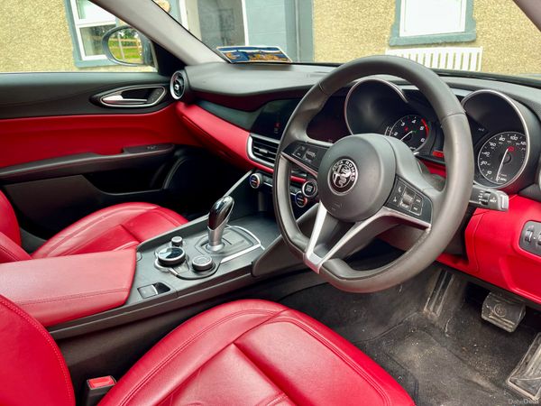 Alfa Romeo Giulia 2017 393515653