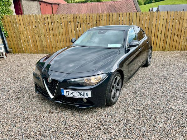 Alfa Romeo Giulia 2017 393515665