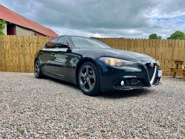 Alfa Romeo Giulia 2017 393515673