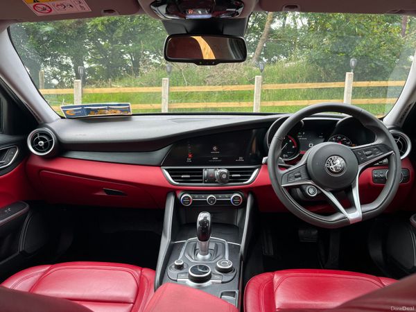 Alfa Romeo Giulia 2017 393515675