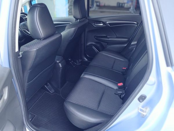 2014 Honda Fit Hybrid / L Spec/ Car play 393530043