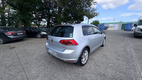 Volkswagen Golf 1.4TSI Auto 2017 393646271