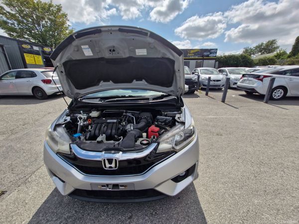 2015 Honda Fit 1.5L Hybrid Low Miles Fresh NCT 393649059