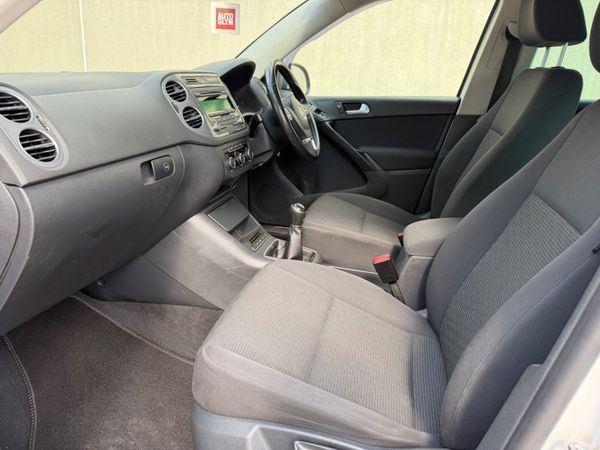 Vw Tiguan Life 141 2.0 TDI 393650437