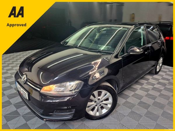 🚗 Volkswagen Golf  – Only 75000km! 🚗 393608611