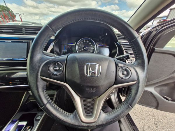 2015 Honda Grace 1.5L Hybrid Automatic Fresh NCT 393613837