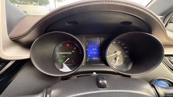 Toyota C-HR 1.8 Hybrid Petrol 2017 393748797