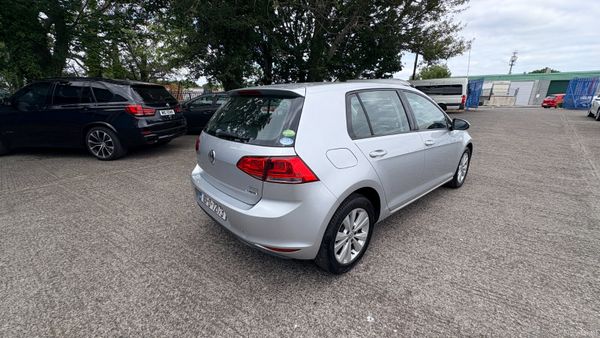 Volkswagen Golf 1.2TSI Auto 2016 393748857