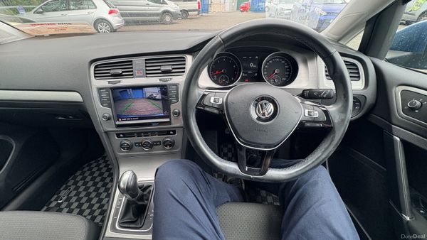 Volkswagen Golf 1.2TSI Auto 2015 393748969