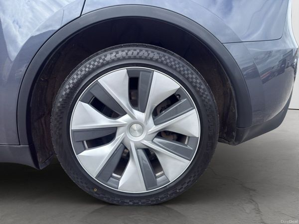 Tesla Model Y AWD Dual Motor Long Range 393762141