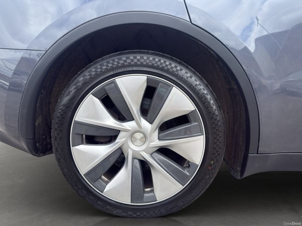 Tesla Model Y AWD Dual Motor Long Range 393762137