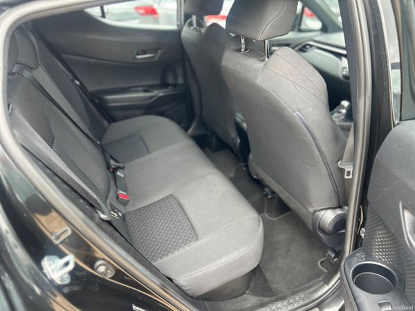 Toyota C-HR icon 393765735