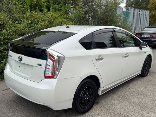 Toyota Prius Self Charging Hybrid 393767465