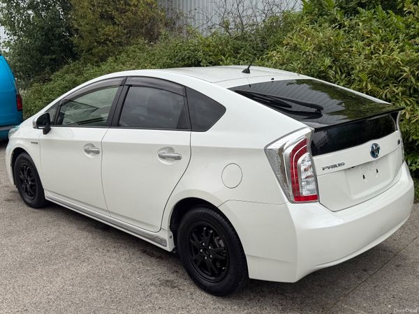 Toyota Prius Self Charging Hybrid 393767519