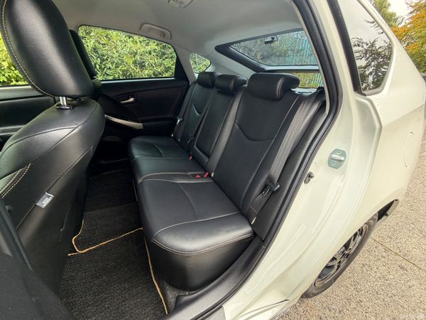 Toyota Prius Self Charging Hybrid 393767525