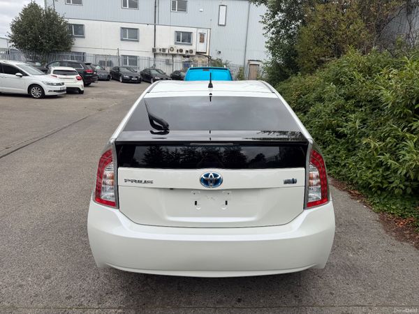 Toyota Prius Self Charging Hybrid 393767531