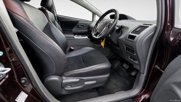 Toyota prius alpha 7 seater Self charging Hybrid 393769127