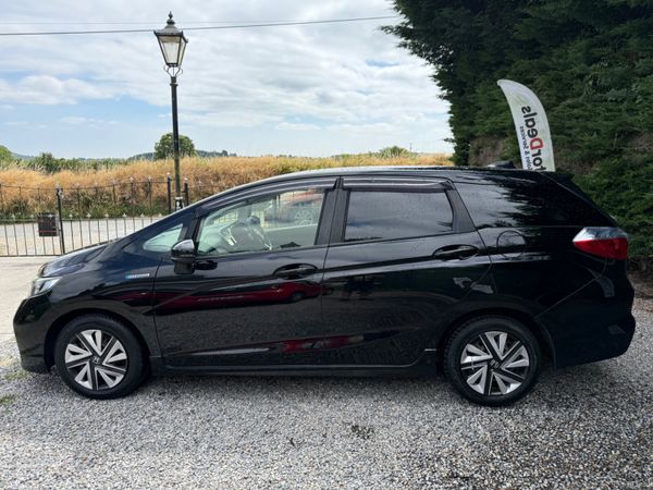 Honda Shuttle 2017 1.5 Petrol Hybrid 393769527