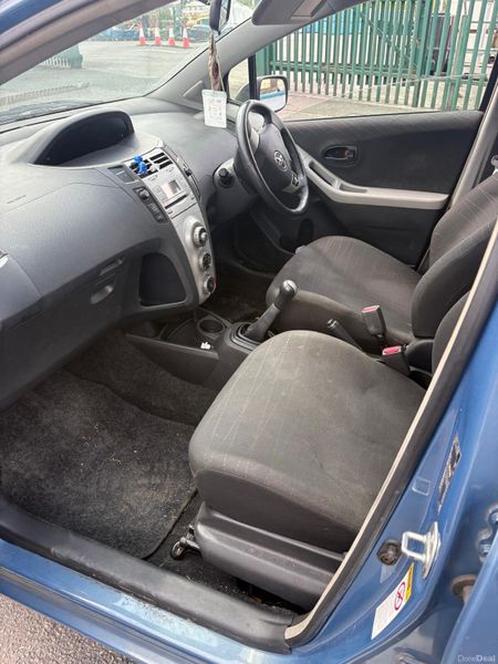 Toyota Yaris 2006 5/27 nct 108kms 393714209