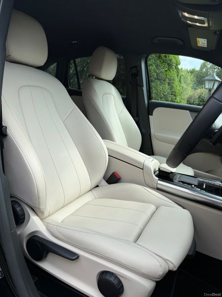 Now Reserved! Stunning 202 Mercedes-Benz GLA200d! 393723681