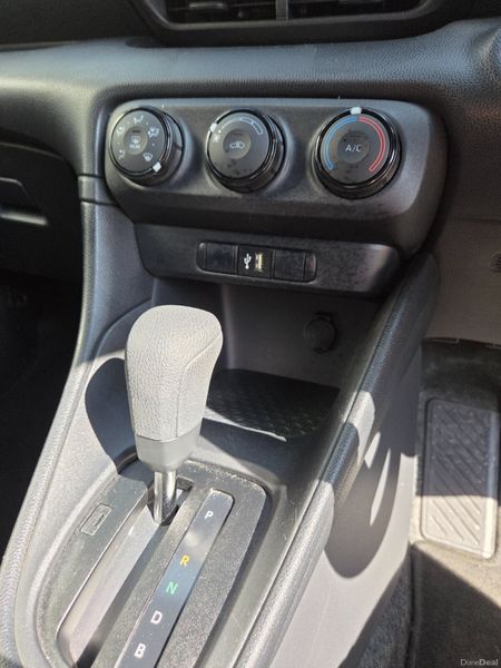 2021  TOYOTA YARIS  1.0 AUTO 393729659