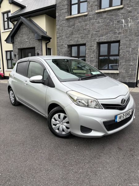 Toyota Vitz 2014 393844007