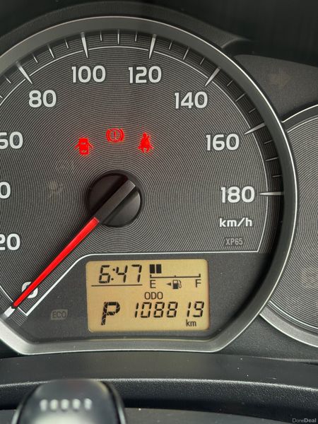 Toyota Vitz 2014 393844033