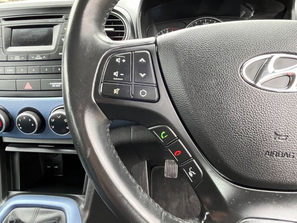 Hyundai i10 1.0 Deluxe 393864331