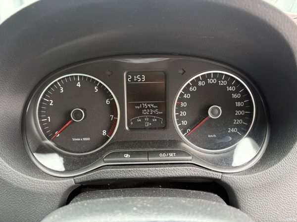 Volkswagen polo 1.2 petrol Automatic 393879249