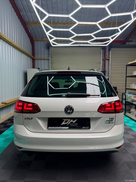 2015(152) Golf Estate 1.2 Petrol - Lounge Edition! 393896713