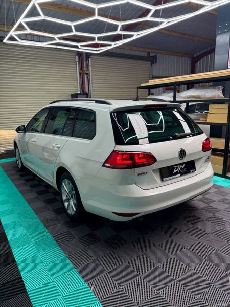2015(152) Golf Estate 1.2 Petrol - Lounge Edition! 393896715