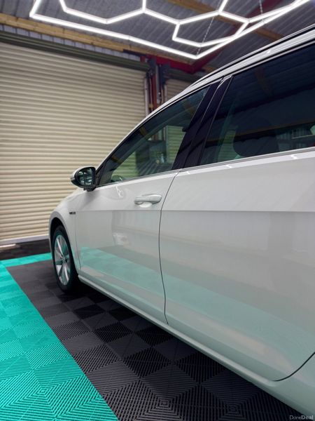 2015(152) Golf Estate 1.2 Petrol - Lounge Edition! 393896719