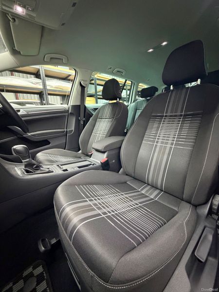 2015(152) Golf Estate 1.2 Petrol - Lounge Edition! 393896725