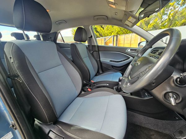 Hyundai i20 2017 1.2 Petrol High Spec Low Mileage 393814759