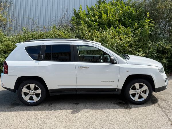Jeep Compass Petrol Automatic 393815891