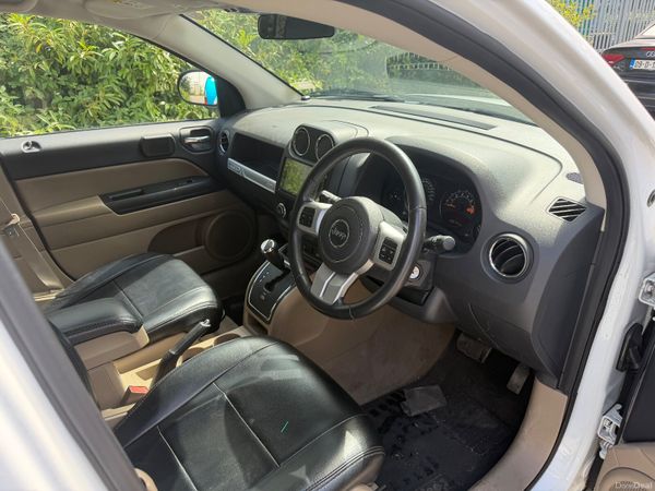 Jeep Compass Petrol Automatic 393815893
