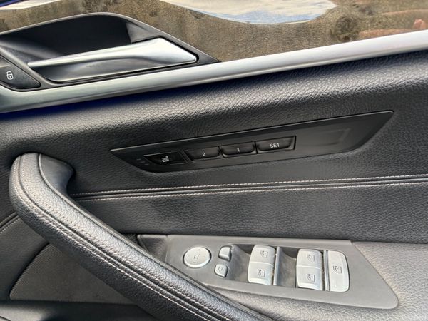 2019 BMW 530e M SPORT UNIQUE MASSIVE EXTRAS 393817649