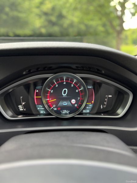 2015 Volvo V40 1.6 Petrol Automatic full spec 393819549