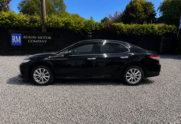 21 Toyota Camry 2.5 Hybrid 393823543