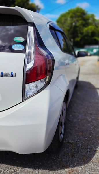 Toyota Aqua 393831205